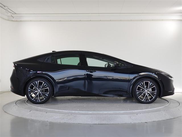 プリウス Z 100V電源 ミュージックプレイヤー接続可 展示・試乗車 電動シート アルミホイール LEDヘッドランプ 記録簿 キーレス 盗難防止装置 ハイブリッド オートクルーズコントロール メモリーナビ(4枚目)