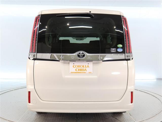 ノア Ｘ　１年間走行無制限保証　メモリナビ　フルセグＴＶ　ＥＴＣ　クルーズコントロール　電動スライドドア　ＬＥＤヘッドライト　ＤＶＤ再生　オートエアコン　アイドリングストップ（4枚目）