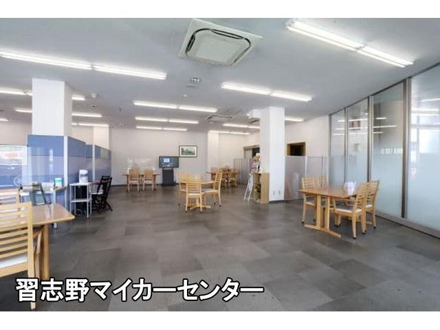 ノア ハイブリッドＳｉ　ダブルバイビー　１年間走行無制限保証　衝突回避被害軽減　車線逸脱警報機能　メモリナビ　フルセグＴＶ　バックカメラ　後席用モニター　ドライブレコーダー　ＥＴＣ　クルーズコントロール　電動スライドドア　ＬＥＤヘッドライト（61枚目）