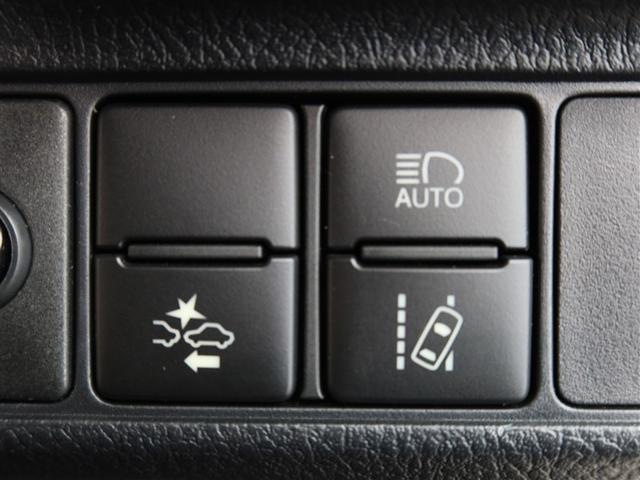 カローラフィールダー ハイブリッドG ダブルバイビー 1年間走行無制限保証 衝突回避被害軽減 車線逸脱警報機能 メモリナビ フルセグTV バックカメラ ETC LEDヘッドライト DVD再生 スマートキー オートエアコン(17枚目)