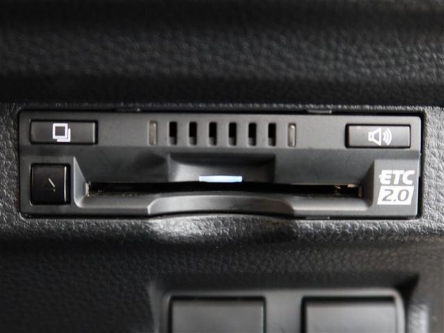 カローラクロス ハイブリッド　Ｚ　１年間走行無制限保証　ペダル踏み間違い　衝突回避被害軽減　車線逸脱警報機能　メモリナビ　フルセグＴＶ　バックカメラ　パノラミックモニタ　ドライブレコーダー　ＥＴＣ　クルーズコントロール（17枚目）