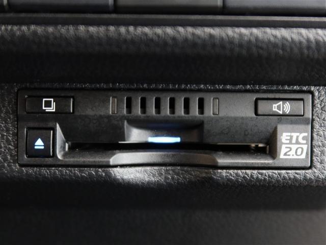 カローラツーリング ハイブリッド　Ｓ　１年間走行無制限保証　ペダル踏み間違い　衝突回避被害軽減　車線逸脱警報機能　メモリナビ　バックカメラ　ドライブレコーダー　ＥＴＣ　クルーズコントロール　ＬＥＤヘッドライト　スマートキー　オートエアコン（17枚目）