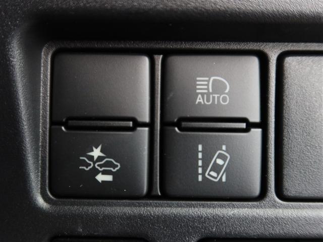 ヴォクシー ＺＳ　煌ＩＩＩ　１年間走行無制限保証　ペダル踏み間違い　衝突回避被害軽減　車線逸脱警報機能　メモリナビ　フルセグＴＶ　バックカメラ　後席用モニター　ドライブレコーダー　ＥＴＣ　クルーズコントロール　電動スライドドア（17枚目）