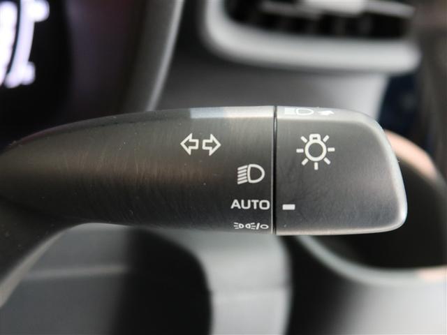 シエンタ ハイブリッドＺ　１年間走行無制限保証　ペダル踏み間違い　衝突回避被害軽減　車線逸脱警報機能　メモリナビ　フルセグＴＶ　バックカメラ　パノラミックモニタ　ドライブレコーダー　ＥＴＣ　電源コンセント　クルーズコントロール（20枚目）