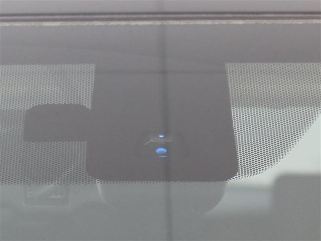 アウトランダーPHEV Gナビパッケージ 1年間走行無制限保証 衝突回避被害軽減 車線逸脱警報機能 メモリナビ フルセグTV バックカメラ パノラミックモニタ 後席用モニター ETC 電源コンセント クルーズコントロール LEDヘッドライト(13枚目)