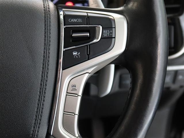 アウトランダーPHEV Gナビパッケージ 1年間走行無制限保証 衝突回避被害軽減 車線逸脱警報機能 メモリナビ フルセグTV バックカメラ パノラミックモニタ 後席用モニター ETC 電源コンセント クルーズコントロール LEDヘッドライト(16枚目)