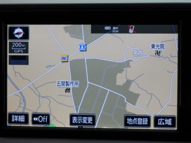 純正ナビを装備。タッチパネル式で使いやすく、お出かけもラクラクです。