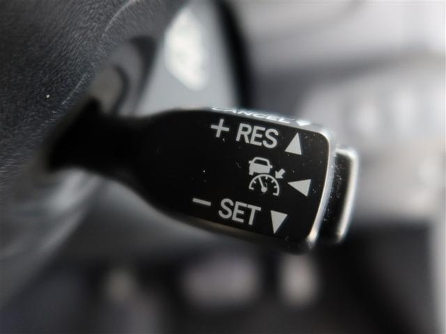 レーダークルーズコントロール（全車速追従機能付）付きです。車速に応じて追従支援してくれるので、ロングドライブも快適です。詳細は販売店スタッフまでおたずねください。