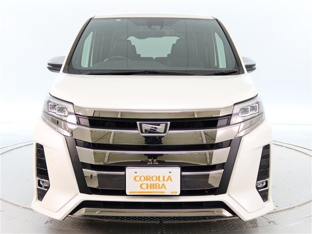 ノア Ｓｉ　ダブルバイビーＩＩＩ　１年間走行無制限保証　ペダル踏み間違い　衝突回避被害軽減　車線逸脱警報機能　メモリナビ　フルセグＴＶ　バックカメラ　ＥＴＣ　クルーズコントロール　電動スライドドア　ＬＥＤヘッドライト　ＤＶＤ再生（2枚目）