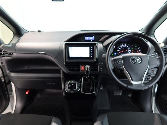 ノア Ｓｉ　ダブルバイビーＩＩＩ　１年間走行無制限保証　ペダル踏み間違い　衝突回避被害軽減　車線逸脱警報機能　メモリナビ　フルセグＴＶ　バックカメラ　ＥＴＣ　クルーズコントロール　電動スライドドア　ＬＥＤヘッドライト　ＤＶＤ再生（7枚目）