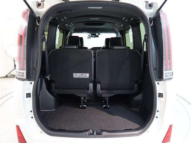 ノア Ｓｉ　ダブルバイビーＩＩＩ　１年間走行無制限保証　ペダル踏み間違い　衝突回避被害軽減　車線逸脱警報機能　メモリナビ　フルセグＴＶ　バックカメラ　ＥＴＣ　クルーズコントロール　電動スライドドア　ＬＥＤヘッドライト　ＤＶＤ再生（13枚目）