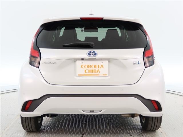 アクア Z 1年間走行無制限保証 ペダル踏み間違い 衝突回避被害軽減 車線逸脱警報機能 メモリナビ フルセグTV バックカメラ パノラミックモニタ ドライブレコーダー ETC 電源コンセント クルーズコントロール(4枚目)