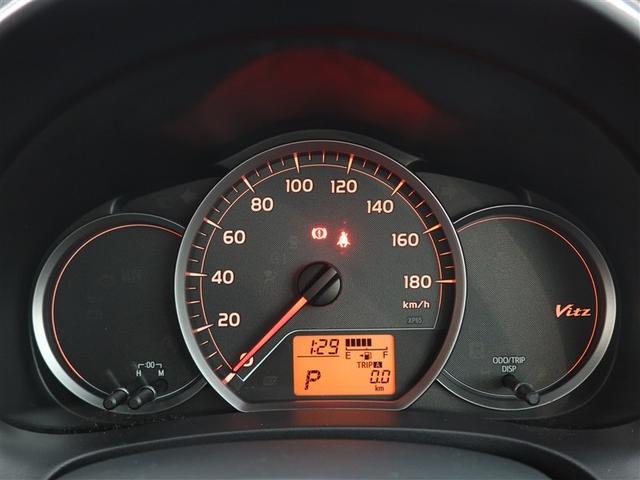 ヴィッツ F スマイルエディション 1年間走行無制限保証 メモリナビ フルセグTV ETC DVD再生 スマートキー オートエアコン(15枚目)