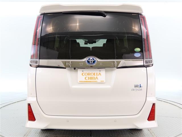 ノア ハイブリッドＳｉ　ダブルバイビーＩＩＩ　１年間走行無制限保証　ペダル踏み間違い　衝突回避被害軽減　車線逸脱警報機能　メモリナビ　フルセグＴＶ　バックカメラ　後席用モニター　ドライブレコーダー　ＥＴＣ　クルーズコントロール　電動スライドドア（4枚目）