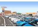ハイブリッド　Ｓ　１年間走行無制限保証　ペダル踏み間違い　衝突回避被害軽減　車線逸脱警報機能　メモリナビ　フルセグＴＶ　バックカメラ　ＥＴＣ　クルーズコントロール　ＬＥＤヘッドライト　ＤＶＤ再生　スマートキー（63枚目）