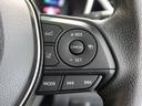 ステアリングスイッチ付き。前方から目を離すことなく操作することが可能です。