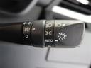 周囲が暗くなると自動でヘッドライトを点灯するオートライト機能付き。周囲が明るくなると自動で消灯します。