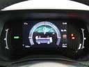 とっても見やすいメーターです。夜間時はラグジュアリーな気分にさせてくれる照明が魅力ですので、夜のドライブも楽しみになりますよ♪