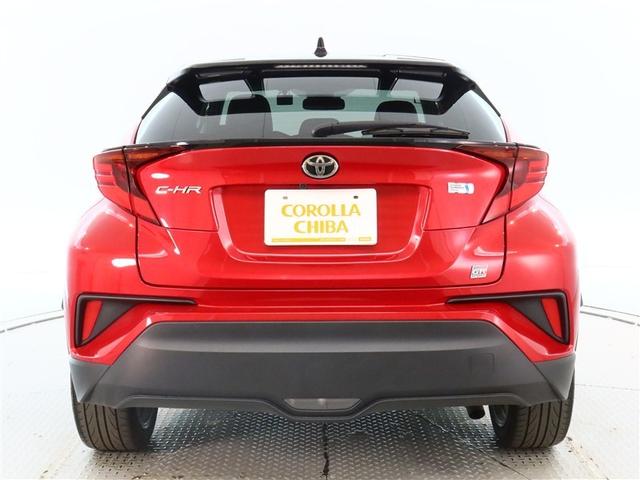Ｃ－ＨＲ Ｓ　ＧＲスポーツ　１年間走行無制限保証　衝突回避被害軽減　車線逸脱警報機能　メモリナビ　バックカメラ　パノラミックモニタ　ＥＴＣ　電源コンセント　クルーズコントロール　ＬＥＤヘッドライト　スマートキー　オートエアコン（4枚目）