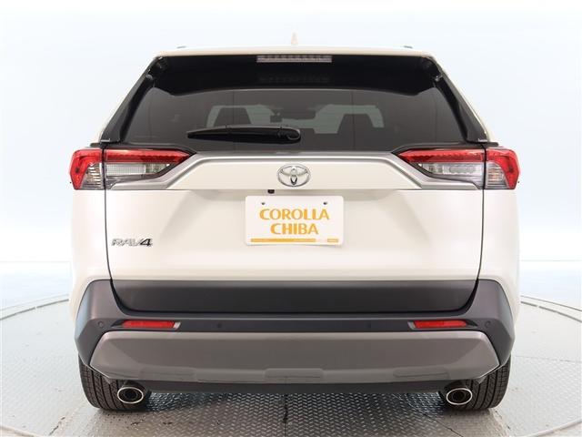 ＲＡＶ４ Ｇ　Ｚパッケージ　１年間走行無制限保証　ペダル踏み間違い　衝突回避被害軽減　車線逸脱警報機能　メモリナビ　バックカメラ　パノラミックモニタ　ドライブレコーダー　ＥＴＣ　クルーズコントロール　ＬＥＤヘッドライト（4枚目）