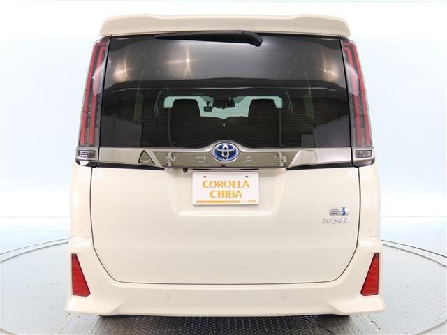 ノア ハイブリッドSi ダブルバイビーIII 1年間走行無制限保証 ペダル踏み間違い 衝突回避被害軽減 車線逸脱警報機能 メモリナビ フルセグTV バックカメラ 後席用モニター ETC クルーズコントロール 電動スライドドア LEDヘッドライト(4枚目)