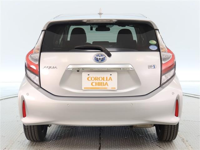 アクア Sスタイルブラック 1年間走行無制限保証 ペダル踏み間違い 衝突回避被害軽減 車線逸脱警報機能 メモリナビ フルセグTV バックカメラ ドライブレコーダー ETC LED DVD再生 スマートキー オートエアコン(4枚目)