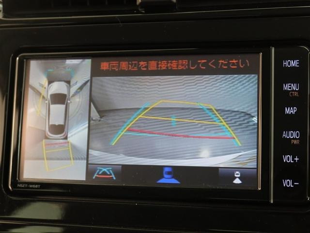 パノラミックビューモニター付きです。車両を上から見たような映像をモニター画面に表示。運転席からの目視では見にくい、車両周辺の状況をリアルタイムでしっかり確認できます。