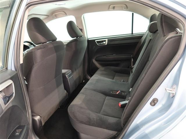 カローラアクシオ ハイブリッドＧ　１年間走行距離無制限保証　衝突被害軽減ブレーキ　ワンセグナビゲーション　ＣＤ再生　バックカメラ　ＥＴＣ　運転席助手席サイドエアバッグ　スマートキー　イモビライザー　オートエアコン　ワンオーナー（11枚目）