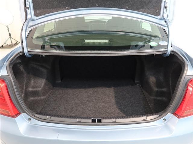 カローラアクシオ ハイブリッドＧ　１年間走行距離無制限保証　衝突被害軽減ブレーキ　ワンセグナビゲーション　ＣＤ再生　バックカメラ　ＥＴＣ　運転席助手席サイドエアバッグ　スマートキー　イモビライザー　オートエアコン　ワンオーナー（12枚目）