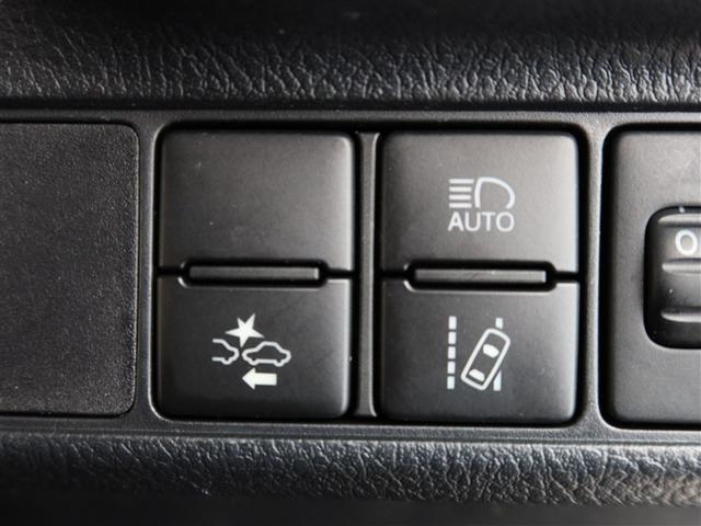 カローラアクシオ ハイブリッドＧ　１年間走行距離無制限保証　衝突被害軽減ブレーキ　ワンセグナビゲーション　ＣＤ再生　バックカメラ　ＥＴＣ　運転席助手席サイドエアバッグ　スマートキー　イモビライザー　オートエアコン　ワンオーナー（17枚目）
