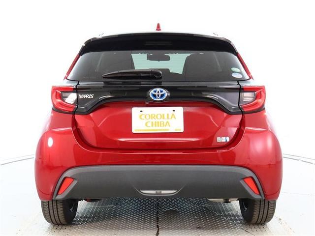 ヤリス ハイブリッドＺ　１年間走行無制限保証　ペダル踏み間違い　衝突回避被害軽減　車線逸脱警報機能　パノラミックビューカメラ　ドライブレコーダー　ＥＴＣ　クルーズコントロール　ＬＥＤヘッドライト（4枚目）