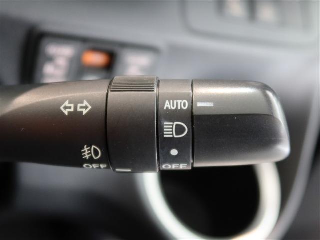 シエンタ Ｇ　クエロ　１年間走行無制限保証　衝突回避被害軽減　車線逸脱警報機能　メモリナビ　フルセグＴＶ　バックカメラ　ドラレコ　ＥＴＣ　電動スライドドア　ＬＥＤ　ＤＶＤ再生　オートエアコン　アイドリングストップ（20枚目）