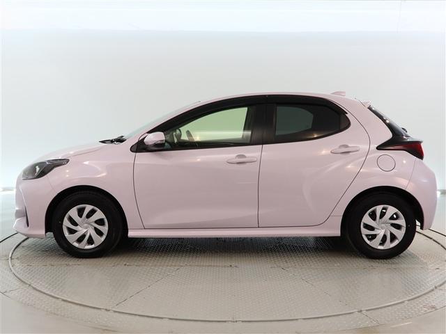 ヤリス X 1年間走行無制限保証 ペダル踏み間違い 衝突回避被害軽減 車線逸脱警報機能 メモリナビ バックカメラ ドライブレコーダー DVD再生 マニュアルエアコン ブラインドモニタ(3枚目)