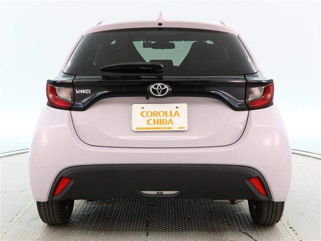 ヤリス X 1年間走行無制限保証 ペダル踏み間違い 衝突回避被害軽減 車線逸脱警報機能 メモリナビ バックカメラ ドライブレコーダー DVD再生 マニュアルエアコン ブラインドモニタ(4枚目)