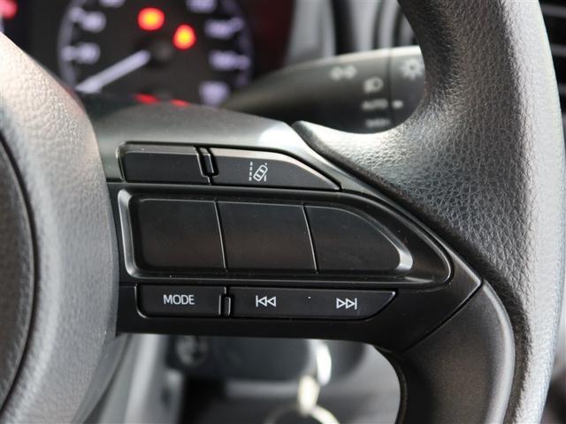 ヤリス X 1年間走行無制限保証 ペダル踏み間違い 衝突回避被害軽減 車線逸脱警報機能 メモリナビ バックカメラ ドライブレコーダー DVD再生 マニュアルエアコン ブラインドモニタ(17枚目)