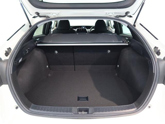 プリウス Ａ　１年間走行距離無制限保証　衝突被害軽減ブレーキ　ＬＥＤヘッドランプ　フルセグナビゲーション　ＤＶＤ再生　バックカメラ　ＥＴＣ　ドライブレコーダー　パワーシート　ＡＣ１００Ｖ　ワンオーナー（13枚目）