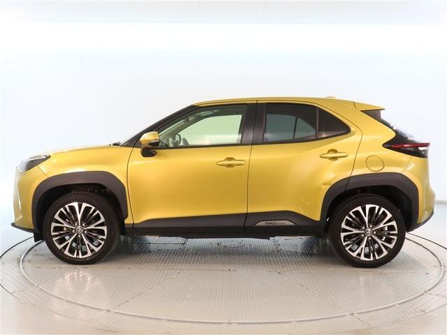 ヤリスクロス ハイブリッドZ 1年間走行無制限保証 ペダル踏み間違い 衝突回避被害軽減 車線逸脱警報機能 メモリナビ バックカメラ パノラミックモニタ ETC クルーズコントロール LEDヘッドライト スマートキー オートエアコン(3枚目)