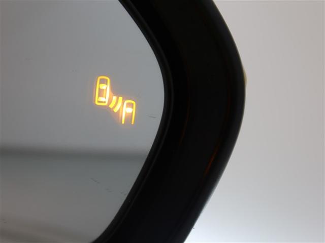 ヤリスクロス ハイブリッドZ 1年間走行無制限保証 ペダル踏み間違い 衝突回避被害軽減 車線逸脱警報機能 メモリナビ バックカメラ パノラミックモニタ ETC クルーズコントロール LEDヘッドライト スマートキー オートエアコン(19枚目)