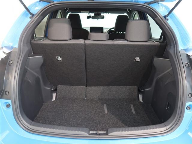 ヤリス G 1年間走行無制限保証 ペダル踏み間違い 衝突回避被害軽減 車線逸脱警報機能 メモリナビ バックカメラ パノラミックモニタ ETC クルーズコントロール LEDヘッドライト スマートキー オートエアコン(12枚目)