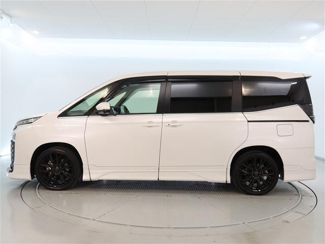 ヴォクシー S-Z 1年間走行無制限保証 ペダル踏み間違い 衝突回避被害軽減 車線逸脱警報機能 メモリナビ フルセグTV バックカメラ パノラミックモニタ 後席用モニター ドライブレコーダー ETC クルーズコントロール(3枚目)