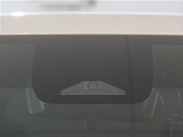 ヴォクシー S-Z 1年間走行無制限保証 ペダル踏み間違い 衝突回避被害軽減 車線逸脱警報機能 メモリナビ フルセグTV バックカメラ パノラミックモニタ 後席用モニター ドライブレコーダー ETC クルーズコントロール(14枚目)