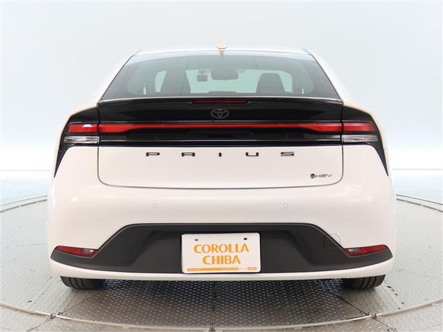 プリウス X 1年間走行無制限保証 ペダル踏み間違い 衝突回避被害軽減 車線逸脱警報機能 メモリナビ フルセグTV ドライブレコーダー ETC クルーズコントロール LEDヘッドライト DVD再生 スマートキー(4枚目)