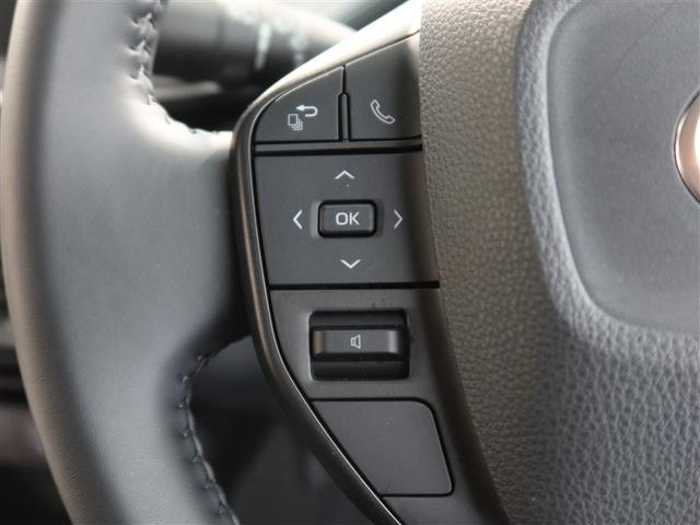 プリウス X 1年間走行無制限保証 ペダル踏み間違い 衝突回避被害軽減 車線逸脱警報機能 メモリナビ フルセグTV ドライブレコーダー ETC クルーズコントロール LEDヘッドライト DVD再生 スマートキー(14枚目)