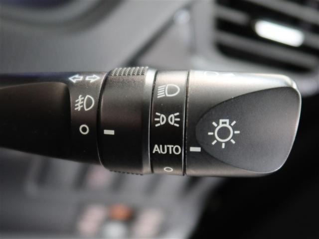 エスクァイア Ｇｉ　１年間走行無制限保証　メモリナビ　フルセグＴＶ　バックカメラ　後席用モニター　ＥＴＣ　クルーズコントロール　電動スライドドア　ＬＥＤヘッドライト　ＤＶＤ再生　スマートキー　オートエアコン（20枚目）