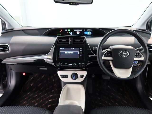 プリウス Ａ　１年間走行無制限保証　ペダル踏み間違い　衝突回避被害軽減　車線逸脱警報機能　ＥＴＣ　クルーズコントロール　ＬＥＤヘッドライト　スマートキー　オートエアコン　ブラインドモニタ（7枚目）