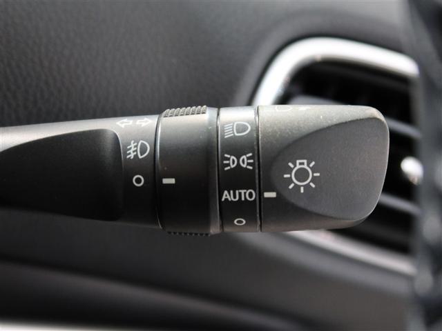 プリウス Ａ　１年間走行無制限保証　ペダル踏み間違い　衝突回避被害軽減　車線逸脱警報機能　ＥＴＣ　クルーズコントロール　ＬＥＤヘッドライト　スマートキー　オートエアコン　ブラインドモニタ（20枚目）