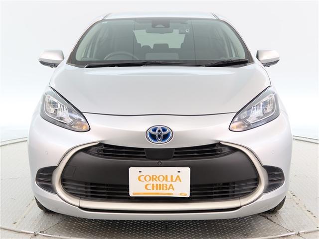 アクア Ｇ　１年間走行無制限保証　ペダル踏み間違い　衝突回避被害軽減　車線逸脱警報機能　メモリナビ　バックカメラ　パノラミックモニタ　ＥＴＣ　電源コンセント　クルーズコントロール　ＬＥＤヘッドライト　スマートキー（2枚目）