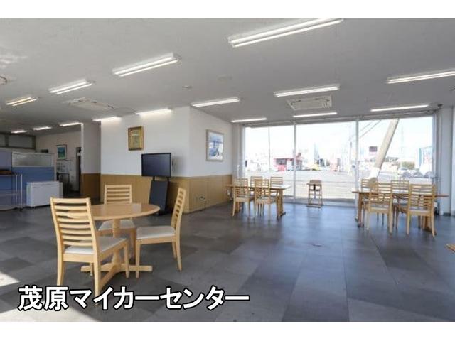 カローラクロス ハイブリッド　Ｇ　１年間走行無制限保証　ペダル踏み間違い　衝突回避被害軽減　車線逸脱警報機能　ＤＡ　フルセグＴＶ　バックカメラ　ドライブレコーダー　ＥＴＣ　クルーズコントロール　ＬＥＤヘッドライト　スマートキー（53枚目）