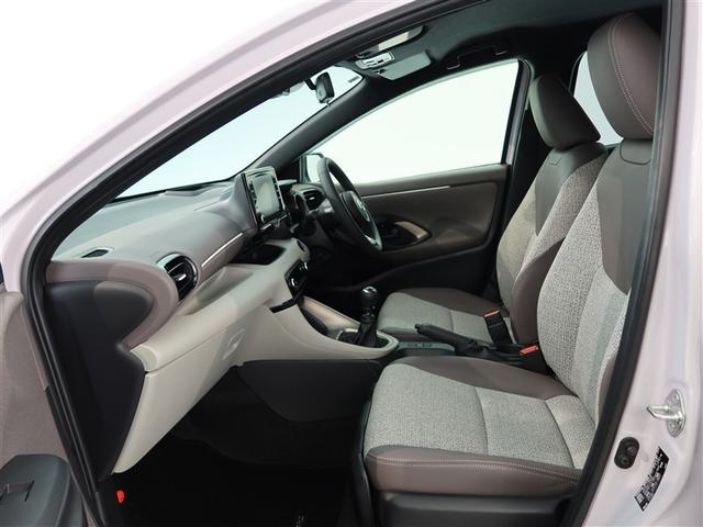 ヤリス Ｚ　１年間走行無制限保証　衝突回避被害軽減　車線逸脱警報機能　メモリナビ　フルセグＴＶ　バックカメラ　パノラミックモニタ　ドライブレコーダー　ＥＴＣ　クルーズコントロール　ＬＥＤヘッドライト　スマートキー（12枚目）