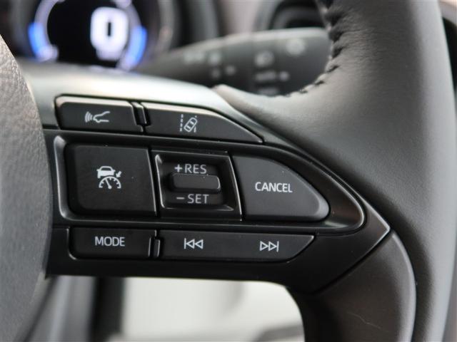 ヤリス Ｚ　１年間走行無制限保証　衝突回避被害軽減　車線逸脱警報機能　メモリナビ　フルセグＴＶ　バックカメラ　パノラミックモニタ　ドライブレコーダー　ＥＴＣ　クルーズコントロール　ＬＥＤヘッドライト　スマートキー（18枚目）